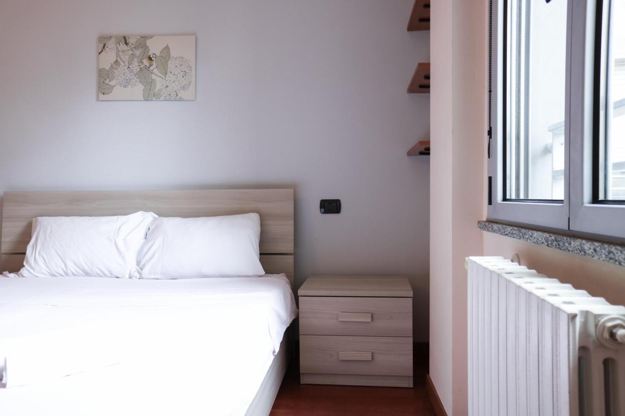 Apartamento Urban Balcony Hideaway - 3 People Milán Exterior foto